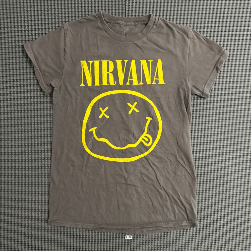 Nirvana Smiley Face Graphic T-Shirt Charcoal Gray Yellow Logo Small 100% Cotton